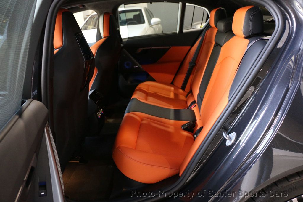 2025 BMW M5  - 23067511 - 31