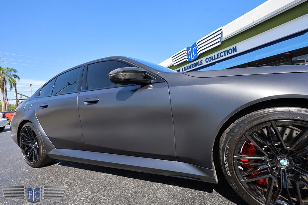 2025 BMW M5  - 22992016 - 9