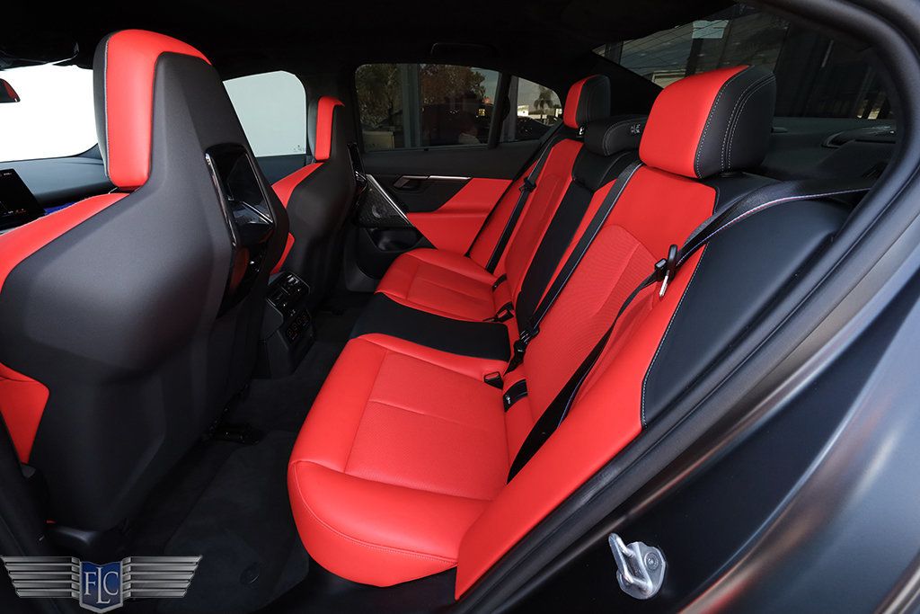 2025 BMW M5  - 22992016 - 17