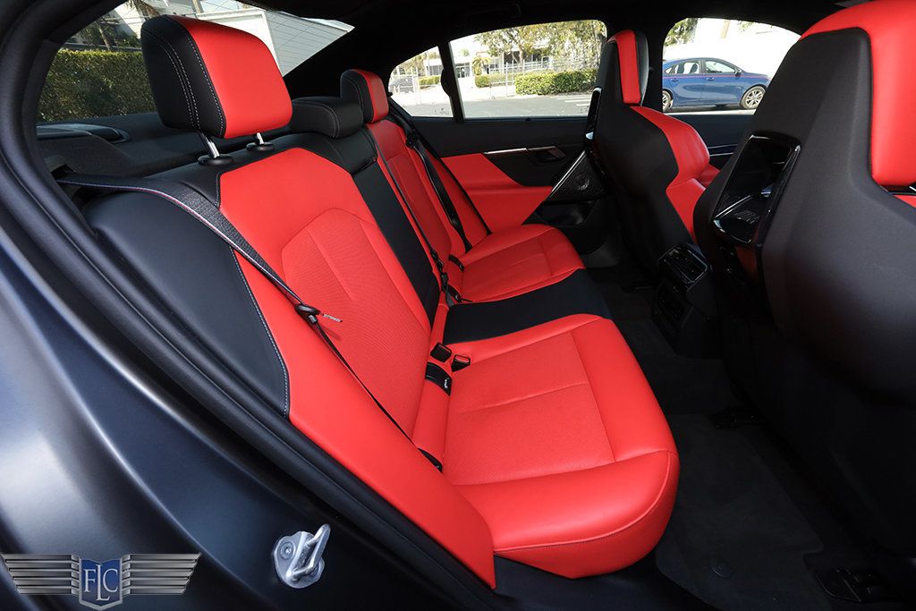 2025 BMW M5  - 22992016 - 18