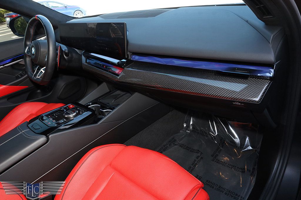 2025 BMW M5  - 22992016 - 21