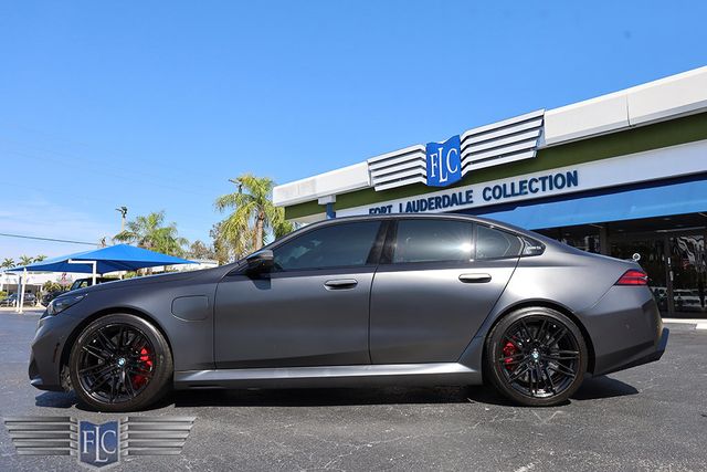 2025 BMW M5  - 22992016 - 2