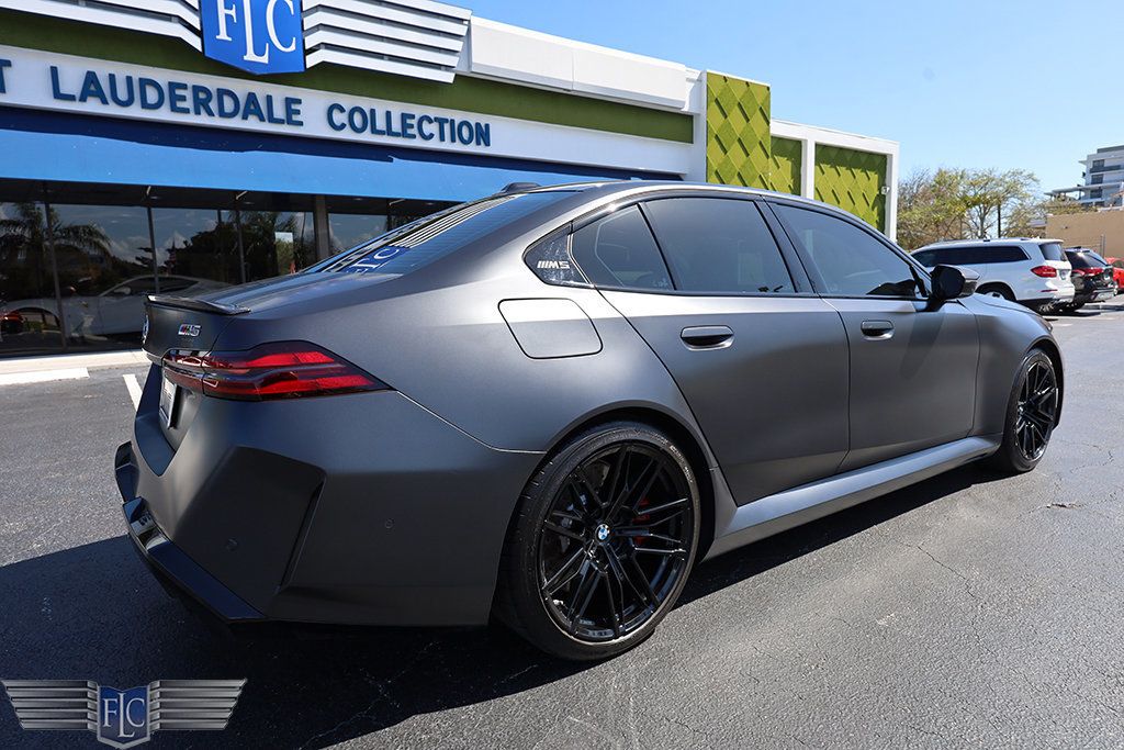 2025 BMW M5  - 22992016 - 4