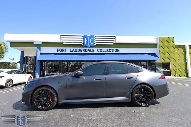 2025 BMW M5  - 22992016 - 6