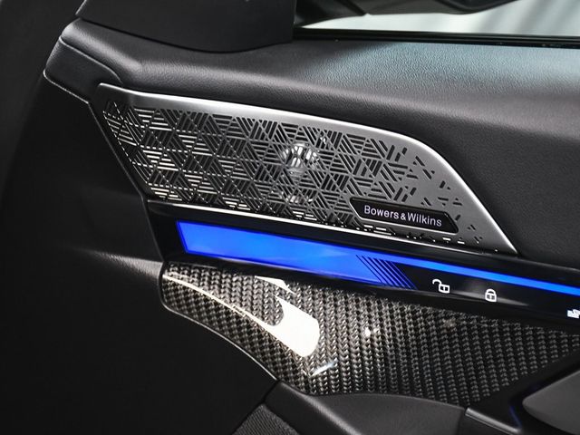 2025 BMW M5 Base - 22925612 - 22