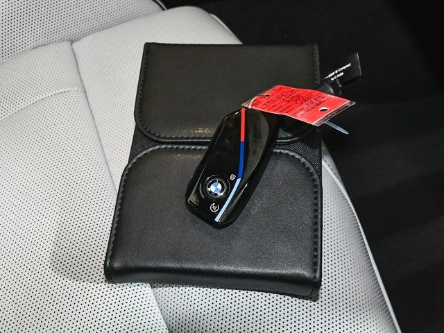 2025 BMW M5 Base - 22925612 - 87