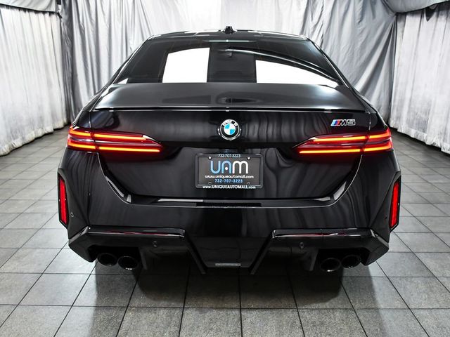 2025 BMW M5 M5 Sedan's photo