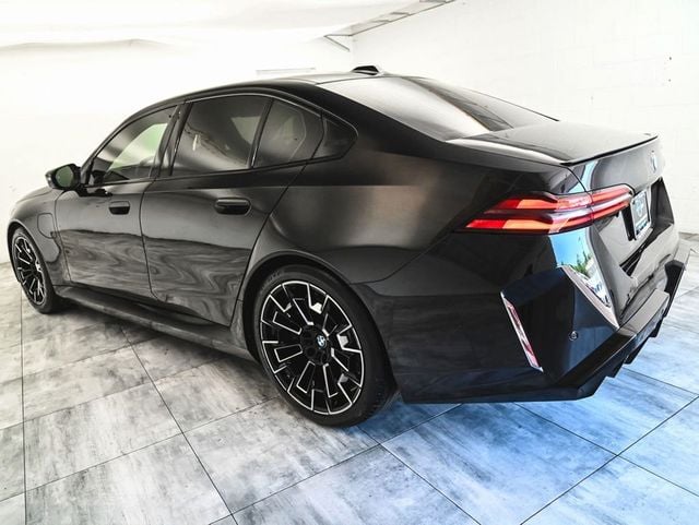2025 BMW M5 Base - 23039020 - 3