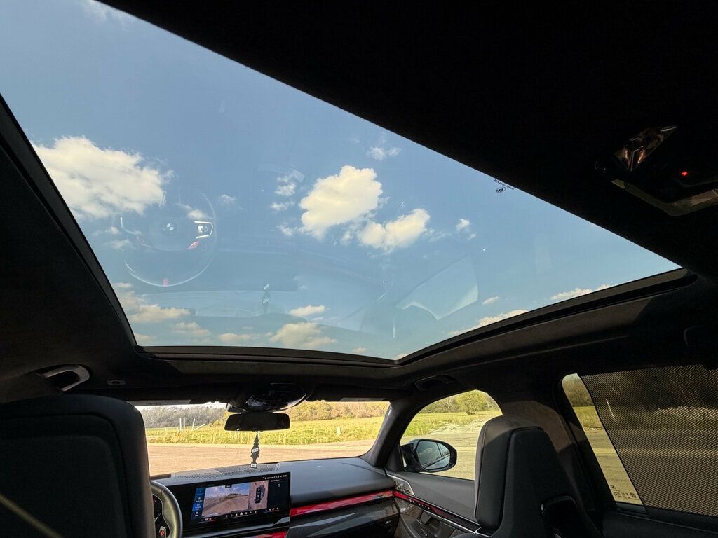 2025 BMW M5 M5 W/DRIVING ASSISTANCE PRO EXECUTIVE PKG M DRIVE PRO LOADED!! - 23004308 - 24