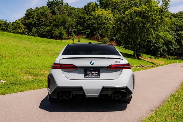 2025 BMW M5 MSRP$128800/CarbonPkg/DrivingAssistanceProfessionalPkg/NAV - 23054396 - 2