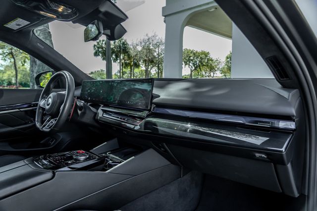 2025 BMW M5 Touring - 22998389 - 27