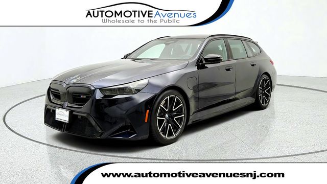 2025 BMW M5 Touring w/ M Driver's Package & Executive Pkg - 23083992 - 0