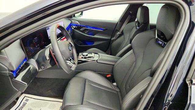 2025 BMW M5 Touring w/ M Driver's Package & Executive Pkg - 23083992 - 19