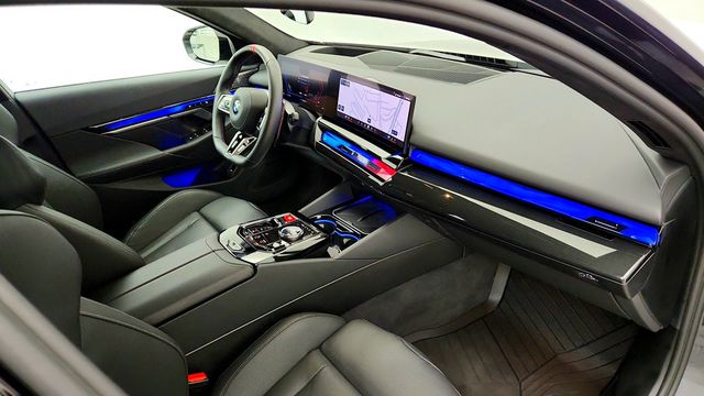 2025 BMW M5 Touring w/ M Driver's Package & Executive Pkg - 23083992 - 25