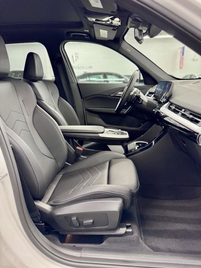 2025 BMW X1 xDrive28i Sports Activity Vehicle - 22925967 - 11