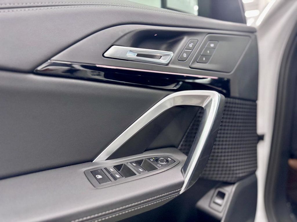 2025 Bmw X1 XDrive28i photo 17