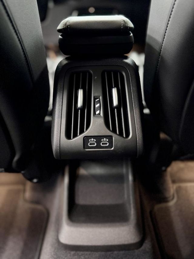 2025 BMW X1 xDrive28i Sports Activity Vehicle - 22925967 - 27