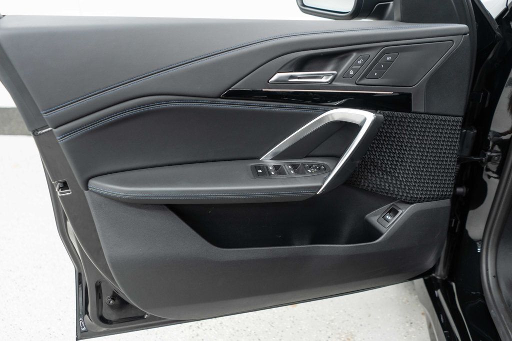 2025 Bmw X1 XDrive28i photo 2