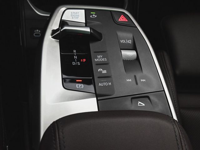 2025 BMW X2 M35i - 22971472 - 29