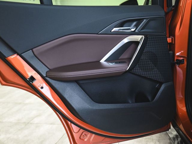 2025 BMW X2 xDrive28i - 22992604 - 11