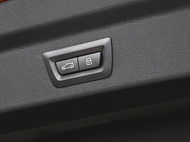 2025 BMW X2 xDrive28i - 22992604 - 39