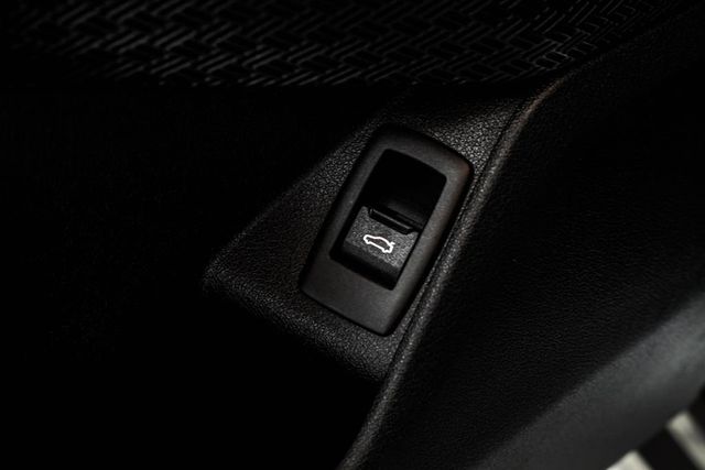 2025 BMW X2 xDrive28i Sports Activity - 22999776 - 40