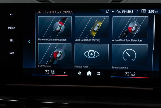 2025 BMW X2 xDrive28i Sports Activity - 22897435 - 24