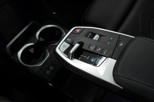 2025 BMW X2 xDrive28i Sports Activity - 22984235 - 18