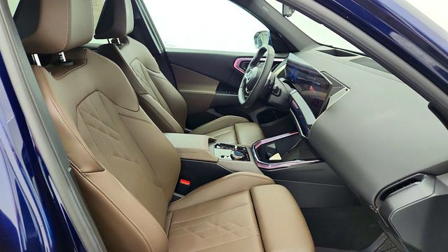 2025 BMW X3 30 xDrive SAV w/ Premium & Driving Assistance Professional Pkgs - 23009496 - 23