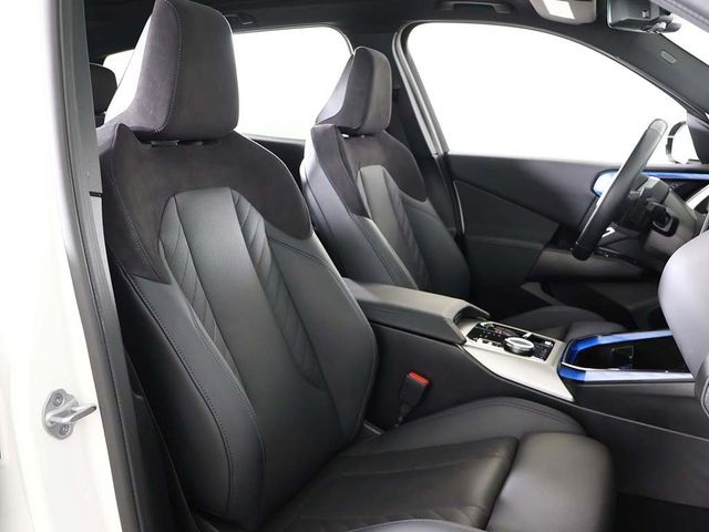 2025 BMW X3 30 xDrive Sports Activity Vehicle - 22935997 - 32