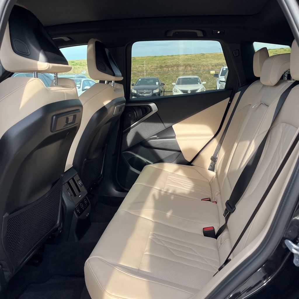 2025 BMW X3 M-Sport Pro Pkg/Heated&Cooled Seats/Heads Up Display/Pano Roof - 22971377 - 10