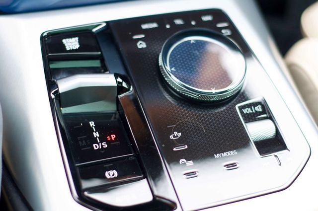 2025 BMW X3 M-Sport Pro Pkg/Heated&Cooled Seats/Heads Up Display/Pano Roof - 22971377 - 21