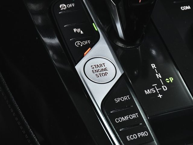 2025 BMW X4 xDrive30i - 22971563 - 32