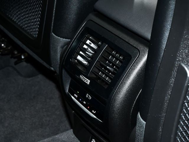 2025 BMW X4 xDrive30i - 23047546 - 52