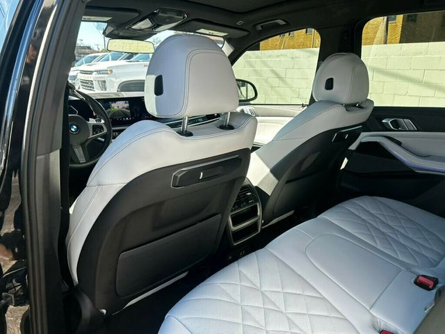 2025 BMW X5 LocalTrade/M-SportProfessionalPkg/PremiumPkg/HeatedSeats/NAV - 22944691 - 13