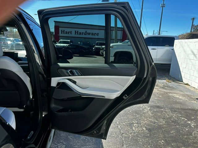 2025 BMW X5 LocalTrade/M-SportProfessionalPkg/PremiumPkg/HeatedSeats/NAV - 22944691 - 17