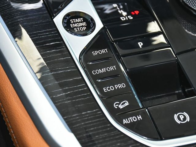 2025 BMW X5 M60i - 23030024 - 37