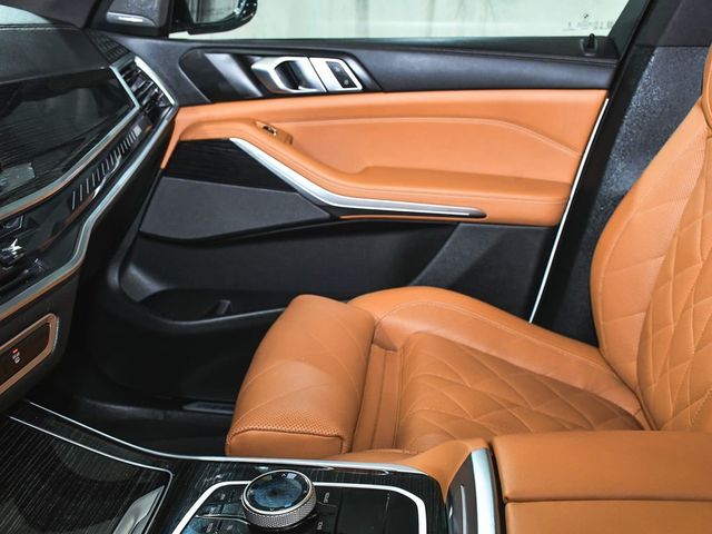 2025 BMW X5 M60i - 23030024 - 49
