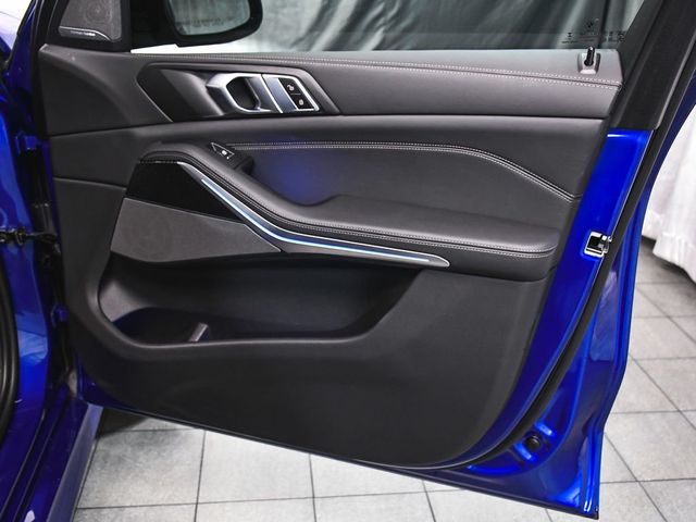 2025 BMW X5 M60i - 23059379 - 16