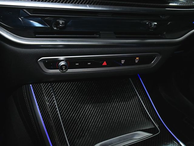 2025 BMW X5 M60i - 23059379 - 37