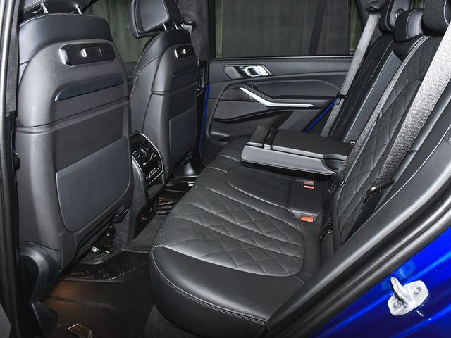 2025 BMW X5 M60i - 23059379 - 55