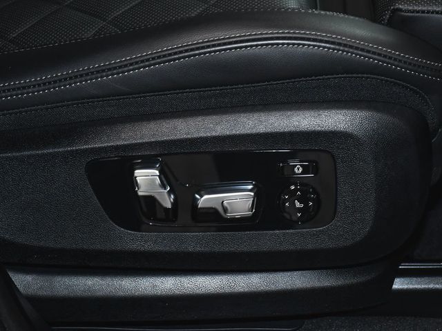 2025 BMW X5 M60i - 23059379 - 61