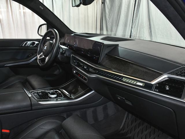 2025 BMW X5 M60i - 23059379 - 62