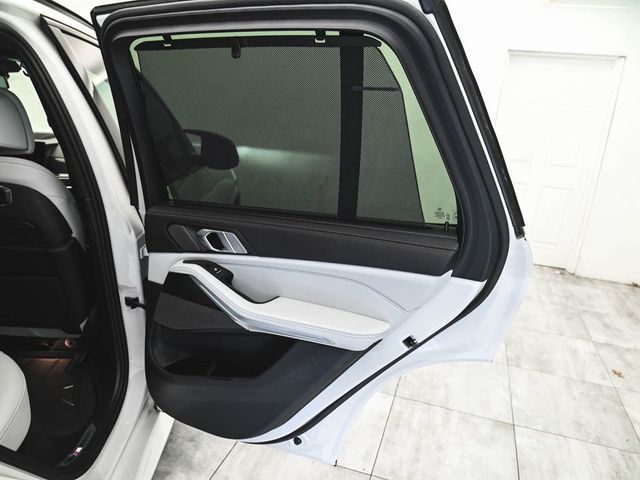 2025 BMW X5 M60i - 23039549 - 14