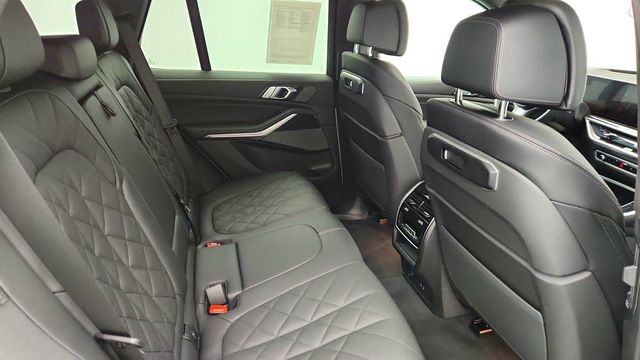 2025 BMW X5 sDrive40i SAV w/ M Sport (Pro) & Premium Packages + 22'' Wheels - 22960746 - 22