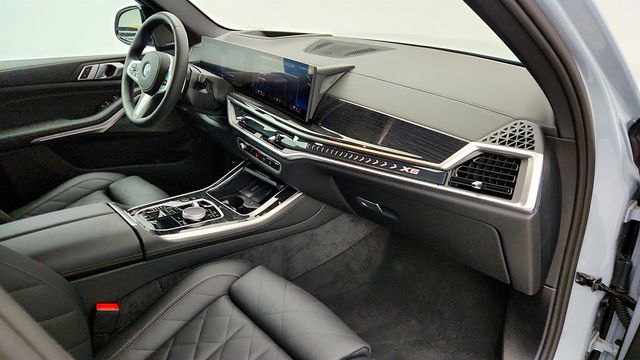 2025 BMW X5 sDrive40i SAV w/ M Sport (Pro) & Premium Packages + 22'' Wheels - 22960746 - 24