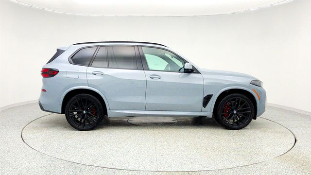 2025 BMW X5 sDrive40i SAV w/ M Sport (Pro) & Premium Packages + 22'' Wheels - 22960746 - 3
