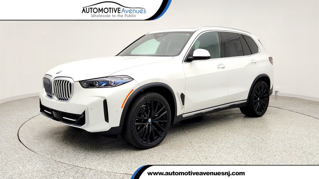 2025 BMW X5 xDrive40i SAV w/ Driving Assistance Pro & Climate Comfort Pkgs - 23010142 | Video 1