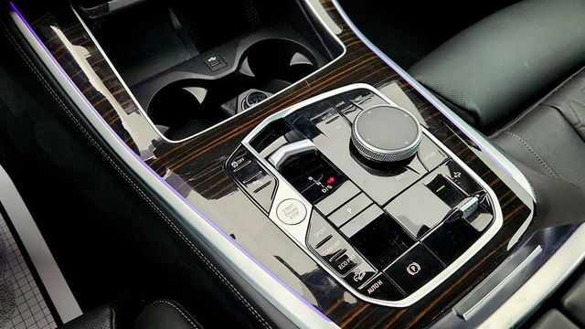 2025 BMW X5 xDrive40i SAV w/ Driving Assistance Pro & Climate Comfort Pkgs - 23010142 - 16