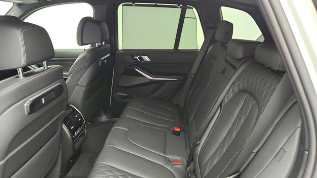2025 BMW X5 xDrive40i SAV w/ Driving Assistance Pro & Climate Comfort Pkgs - 23010142 - 21